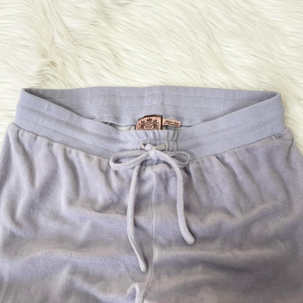 Vintage 2000s flare sweatpants by Juicy Couture 💜